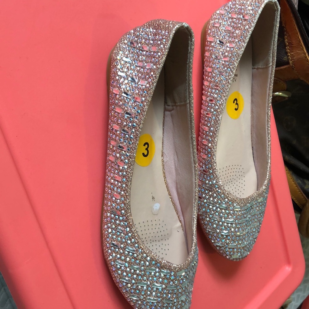 Girls flats